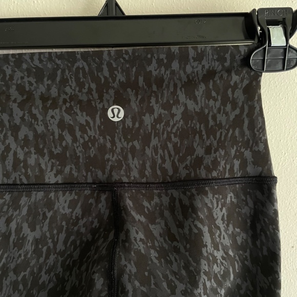 Lululemon Wunder Under High-Rise Tight 25" *Full-On Luxtreme - Picture 7 of 9